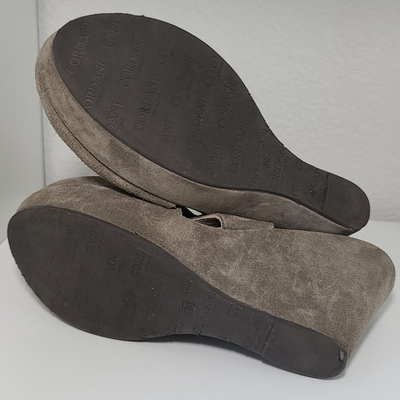 Cordani Leather wedges with strap and buckle - Picture 5 of 8